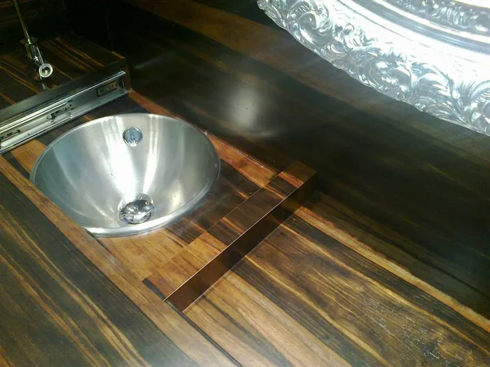 Bajolavabo de madera a medida
