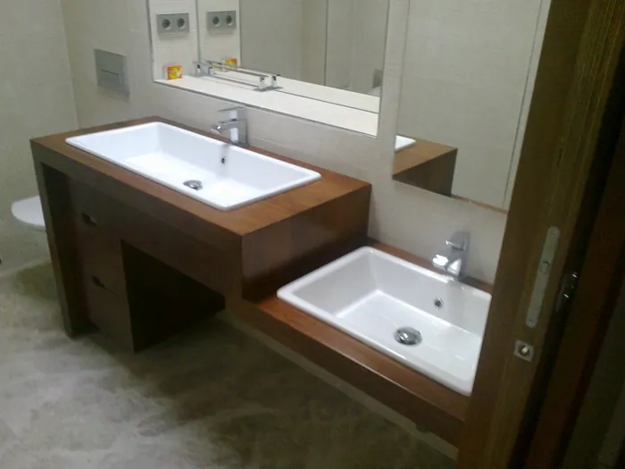 Mueble de baño con lavabo integrado