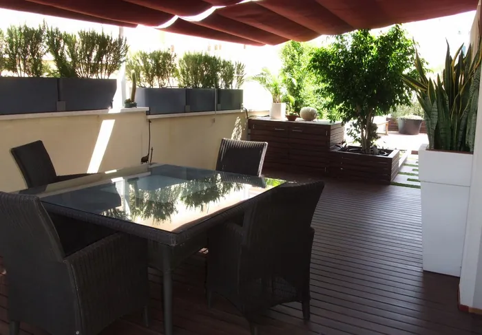 Mobiliario de exterior en madera a medida en San Pedro del Pinatar