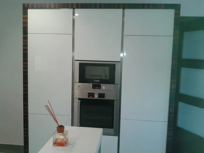 Cocina a medida con encimera integrada