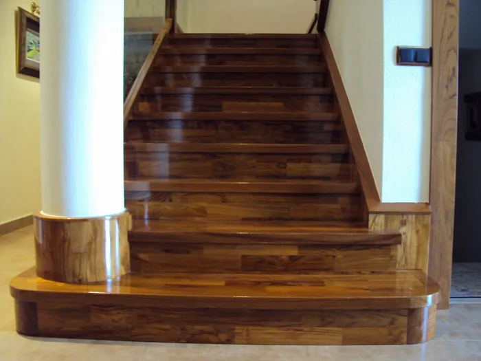 Detalle de escalera de madera