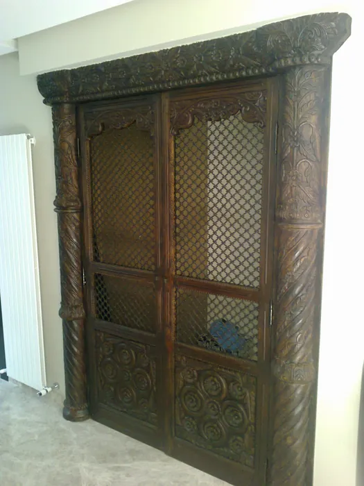Puerta corredera de madera a medida